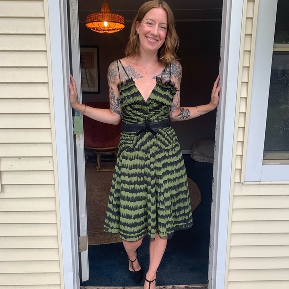 L.A.M.B smocked double strap dress size 4 - Picture 9 of 9